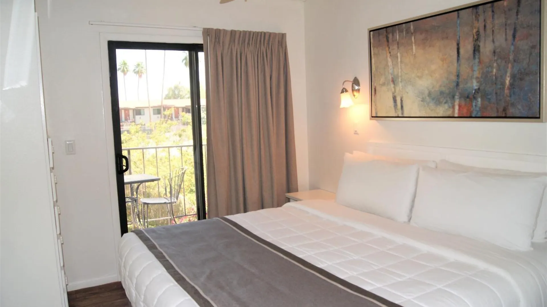 스코 츠 데일 228 Fully Furnished, Wifi Included 아파트